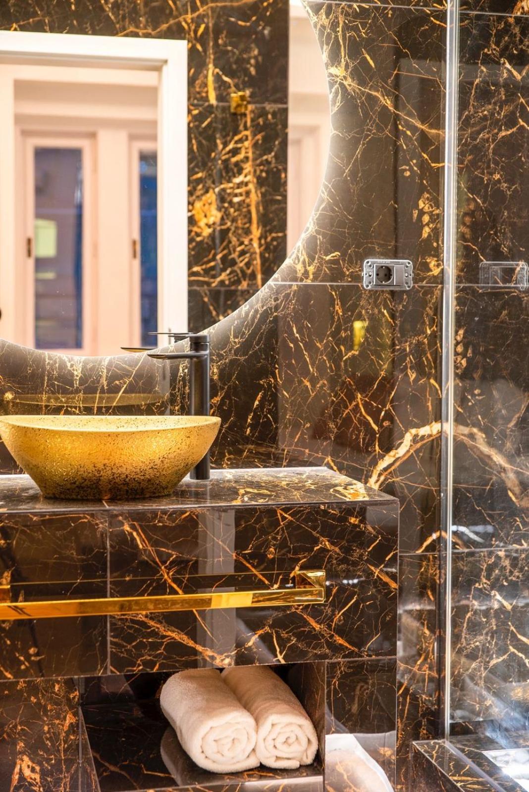 Апартаменти Vip Jacuzzi Luxury Будапешт Екстер'єр фото